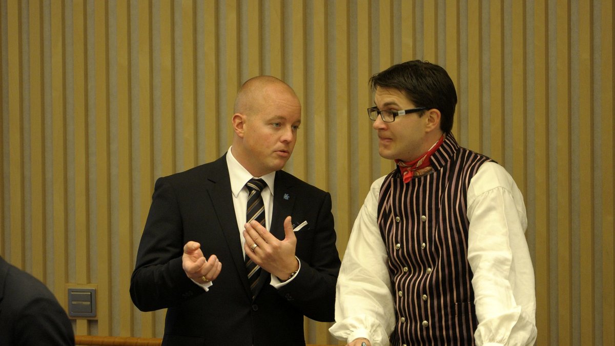 Björn Söder och Jimmie Åkesson har tidigare hävdat att Billström skulle passa bra in i Sverigedemokraterna.